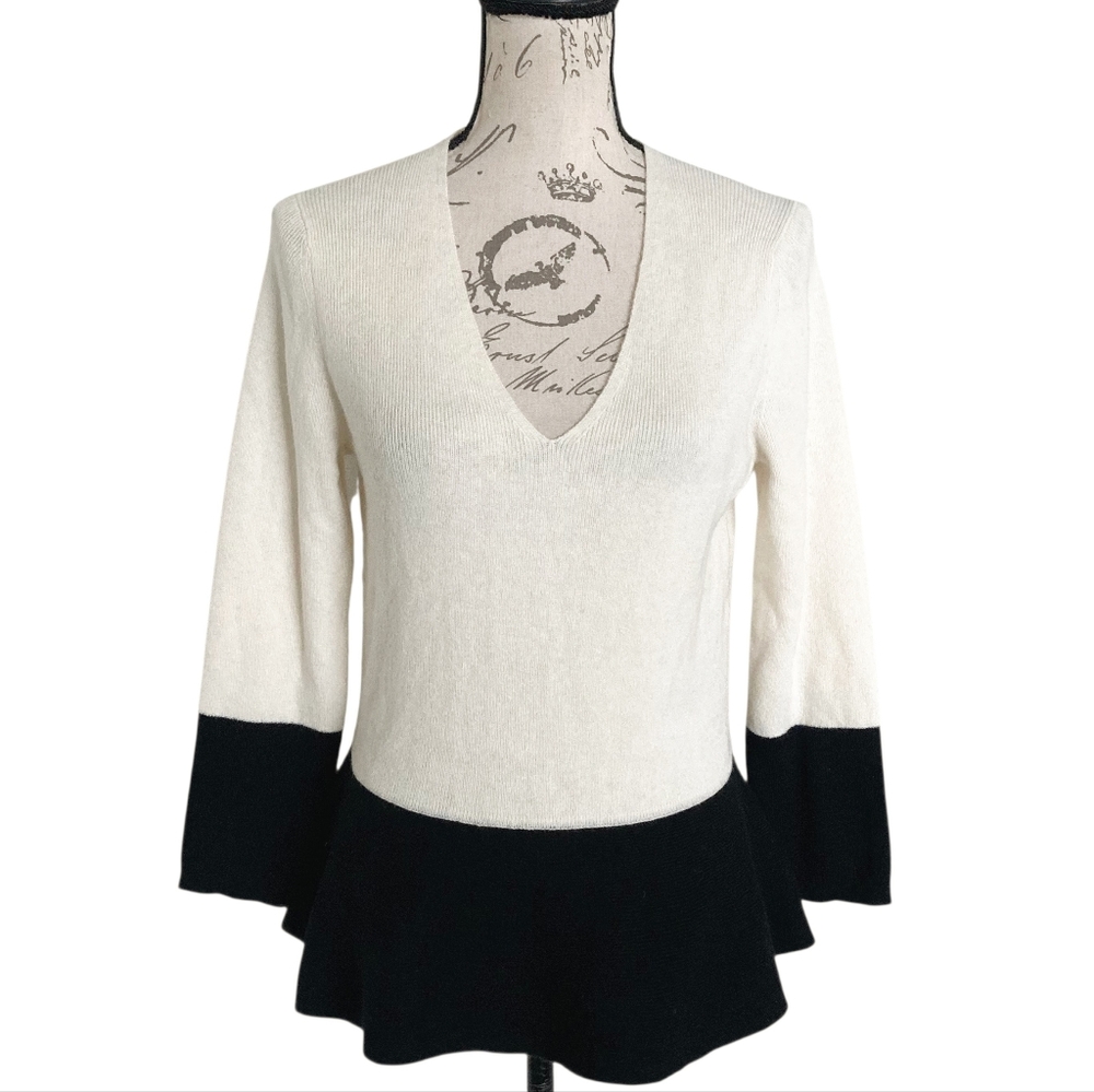 Banana Republic Cashmere wool blend V neck peplum sweater L minimalist feminine - Picture 4 of 15